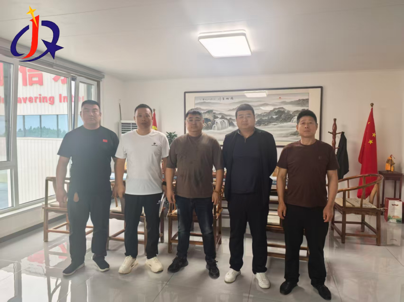 Kev cog qoob loo txawv teb chaws, Jinqi Mining Machinery Secure Lwm South American Alluvial Kub Ntxuav thiab Cov Khoom Siv Ua Haujlwm